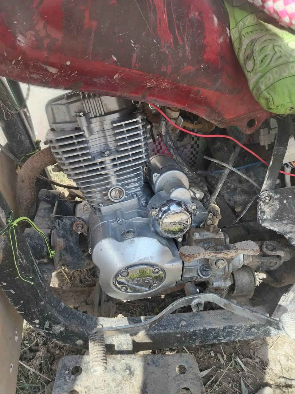 سلام عليكم ورحمة وبركاته ستوته لل بيع مديل 15 اوراق  الستوته مكفولهه اي لحيم مابيهه مكينه 25 الشراي يتفضل هاذه رقمي ***********
