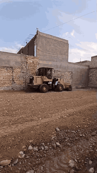 السلام عليكم
تفليش الدور القديمه وتسليم ارض جاهزه للبناء الحديث مع حدل 
الارض وفرش المواد الجلمود والسبيس عمل درجه اولى عملي داخل الكوت
 اتصال ابو زينب
***********
