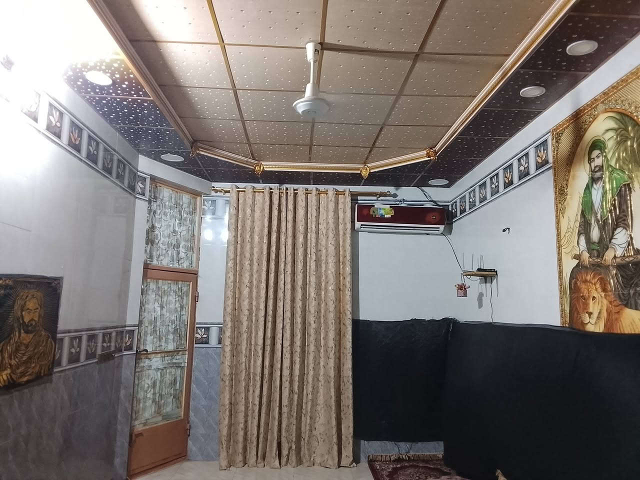 سلام عليكم عدي بيت لبيع كربلاء شارع شبانات قرب صيدليه جبل
(بيت مساحته 100م)
(مكون استقبال مفتوح عله صاله نظام حسينه ال يجوه زوار او عده موكب بيت ما يفوت وا أربع غرف وحده جوه 3فوك أو فيه 3صحيات ثنين جوه واحد فوك بيت بنيان جديد او يبعد عن لامام (كيلو 1)أو محبين هدوء منطقه داير ما دائره حسينيات محافظات لطلب والاستفسار اتصال عله ارقام 👈***********/***********)(سعر بيت 235بيه مجال لشراي)
