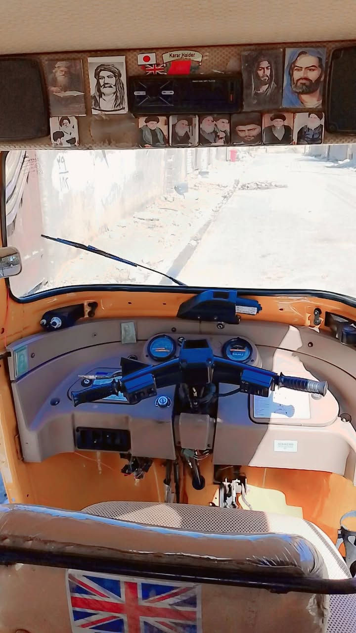 السلام عليكم تكتك كفاله عامه بس دوس
بيها وبؤشه  وبستم جديدات 
اي نقص مابيها للبيع 
موديل 2020
السعر 7200وبيها مجال بسيط
العنوان المدينه 
للاستفسار ***********
