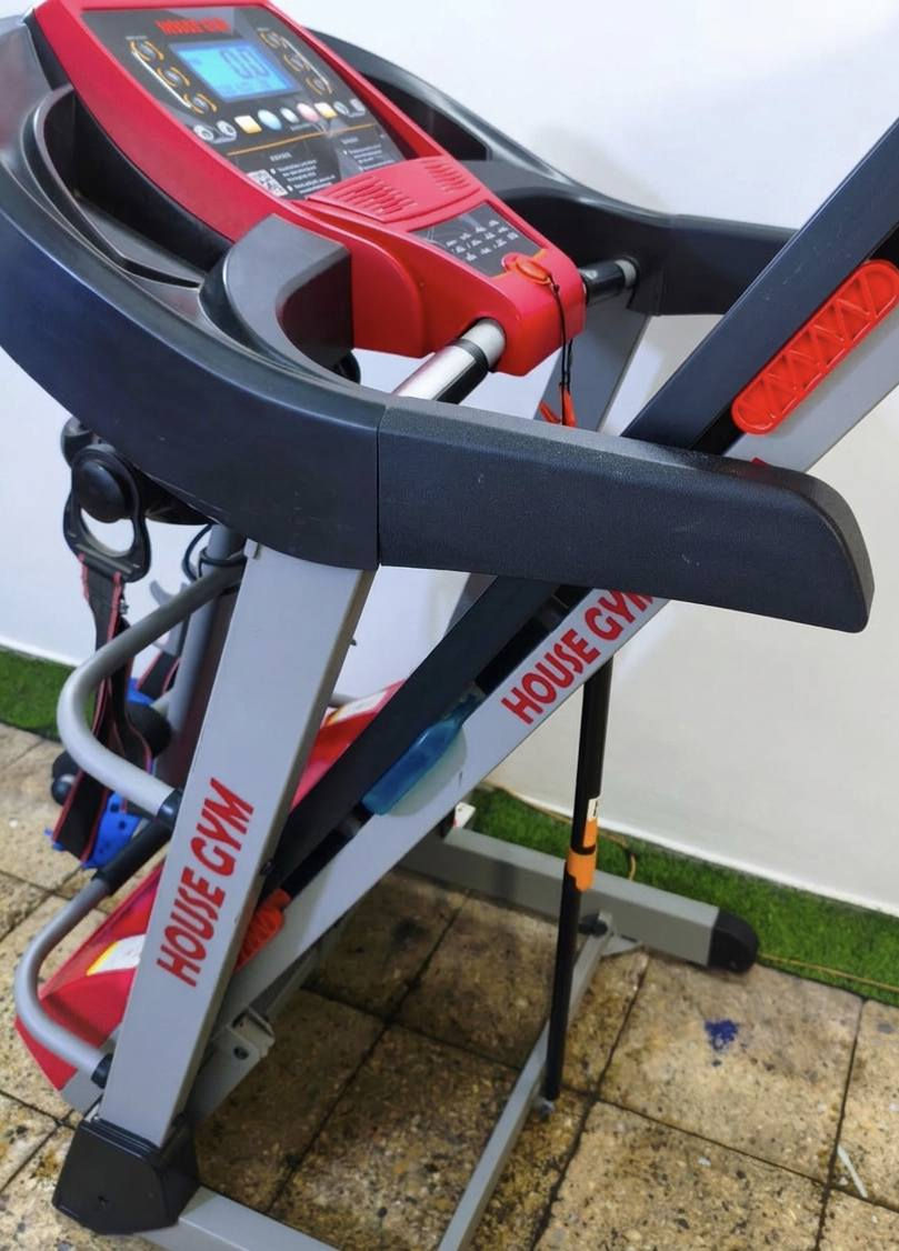 السلام عليكم
للبيع جهاز جري ماركة هاوس جيم T900a house gym 
جبلي دبل ماطور 
الجهاز على وضع الشركة ( نظيف جداً )
المواصفات 110 كيلو حقيقي وليس وهمي 
السرعة عالية جداً 
يحتوي على رجاج تكسير الشحوم
وحساس قلب وجك هايدروليك 
وusp و mp3 
السعر 325 الف 
العنوان بغداد يوجد توصيل داخل العراق


**إذا كنت صاحب هذا الإعلان وتريد حذفه لأي سبب، رجاءا أرسل رسالة إلى الدعم الفني**