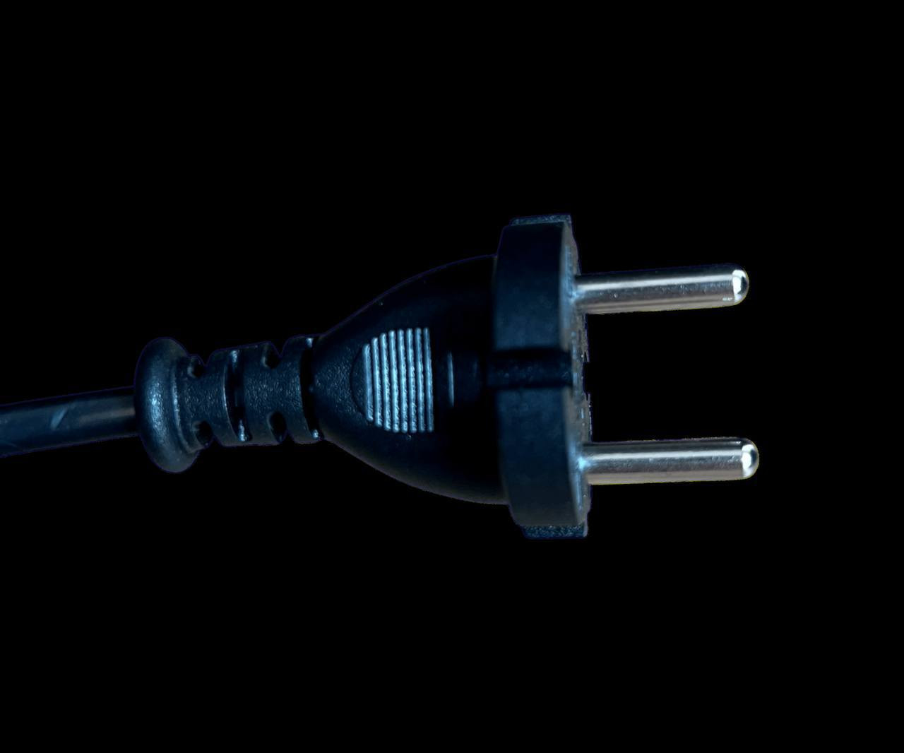 محضرة طعام كهربائية 11 في 1 بقوة 1100 واط مع 3 سرعات – Embleme EM FP11F
الاستخدامات

تقطيع الخضروات والفواكه بسرعة عالية.

فرم اللحوم وتحضير الحشوات.

عجن العجين (الخبز، البيتزا، المعجنات).

بشر الجبن والجزر والخيار.

تقطيع شرائح رفيعة وسميكة.

خفق البيض والكريمة وتحضير الكيك.

عصر الحمضيات (البرتقال، الليمون).

طحن القهوة والبهارات والمكسرات.

تحضير العصائر والسموثي والميلك شيك.

إعداد الشوربات والصلصات المختلفة.

المميزات

قدرة كهربائية عالية: 820 – 1100 واط لأداء قوي وسريع.

نظام 3 سرعات + خاصية النبض (Pulse) للتحكم الكامل.

سعة وعاء المعالج: حتى 1.5 لتر.

هيكل أنيق بواجهة LED زرقاء.

نظام أمان بقفل ذكي يمنع التشغيل قبل التركيب الصحيح.

شفرات ستانلس ستيل مقاومة للصدأ.

قرص تقطيع رفيع وسميك + قرص بشر.

ملحق عجن خاص لتحضير العجين بكفاءة.

خلاط بسعة كبيرة مع قاعدة قابلة للفصل.

مطحنة مخصصة للقهوة والبهارات.

عصارة حمضيات مدمجة.

قاعدة ثابتة مانعة للانزلاق.

جهد تشغيل منزلي قياسي (220-240V).

قابس أوروبي ثنائي.

ضمان لمدة سنة من تاريخ الشراء

محتويات الصندوق

الوحدة الرئيسية (المحرك).

وعاء محضرة الطعام مع الغطاء.

إبريق خلاط.

مطحنة جافة.

عصارة حمضيات.

شفرة فرم ستانلس ستيل.

شفرة عجن بلاستيكية.

3 أقراص تقطيع وبشر (رفيع  سميك  شرائح بطاطس).

مضرب خفق مزدوج.

أداة دفع الطعام (Pusher).

ملعقة بلاستيكية.

دليل استخدام.

الملاحظات

لا يتم تشغيل الجهاز إلا بعد تثبيت جميع القطع بإحكام.

يفضل عدم تشغيل الجهاز لأكثر من دقيقة متواصلة ثم إراحته.

لا توضع مكونات ساخنة فوق 80 درجة مئوية.

يجب فصل الجهاز عن الكهرباء بعد الاستخدام.

قياس الكارتون:

الطول: 41 سم

العرض: 28 سم

الارتفاع: 41 سم


**إذا كنت صاحب هذا الإعلان وتريد حذفه لأي سبب، رجاءا أرسل رسالة إلى الدعم الفني**