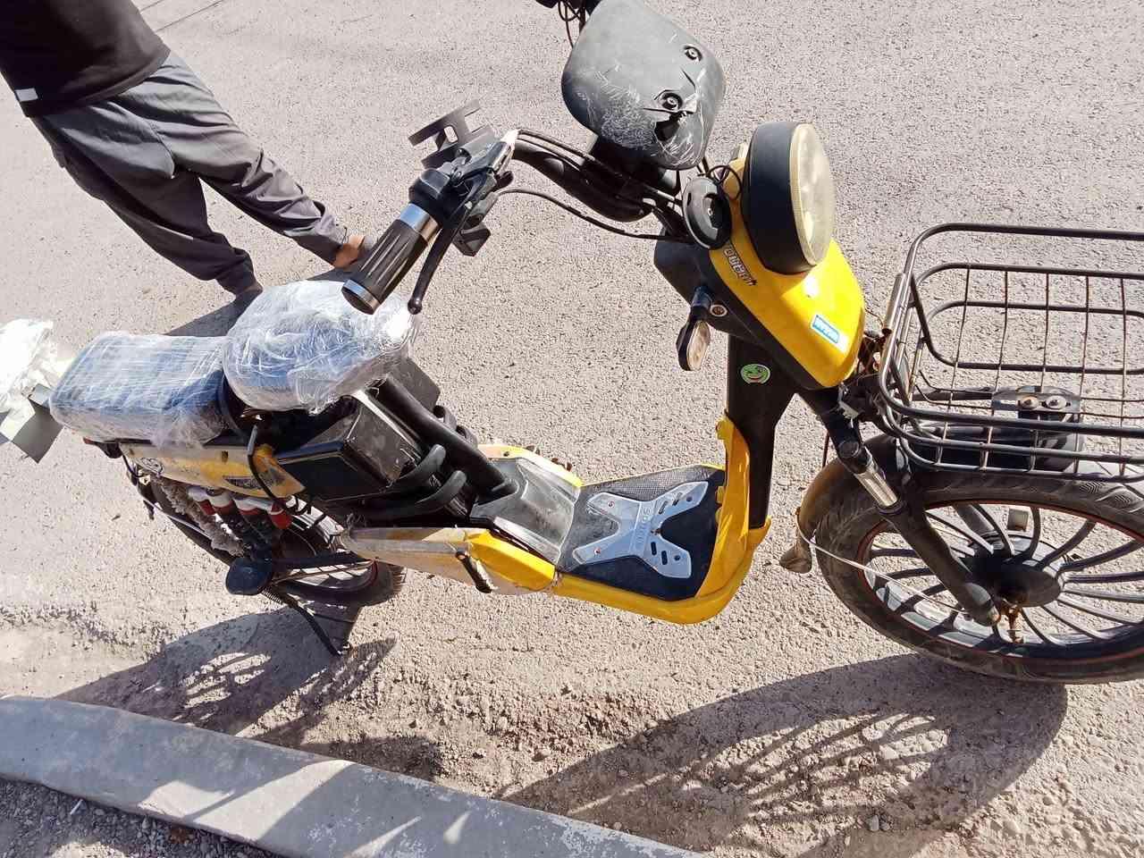 بايسكل لبيع خير من الله جاهز مكان ديالى بعقوبه تقاطع الساده السعر 250 
‏‪0774 408 2877‬‏
