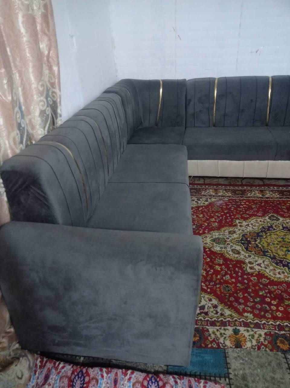 سلام عليكم تخم 8امتار 350وبي مجال واتساب متواجد ***********
