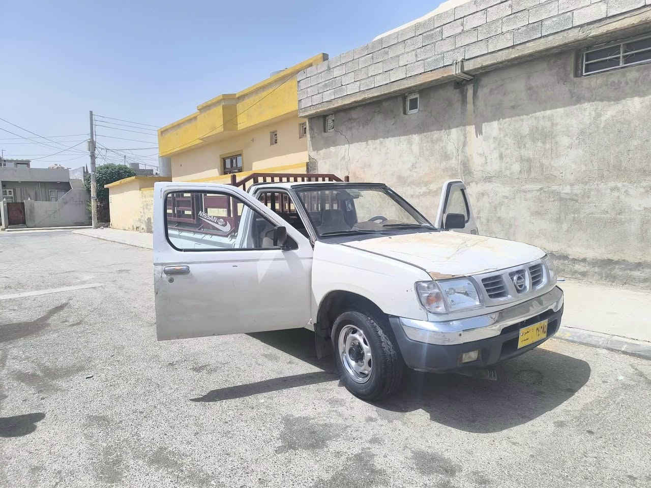 نیسان تاک 2001 ئاڕم پلاستیک هەولێر تەبرید و پاوەر بێ تەقەوڕەقەو بێ مەسروف چوار تایەیی تازەی لەژێرە سەقف و شانی بۆیاخی نیە لە جواردەورەوە جێجێ بۆیاخی هەیە من بە کامل ئەیفرۆشم سیعری 63 وەرەقەو مەعملەیەکی برایەنە *********** Singapore
