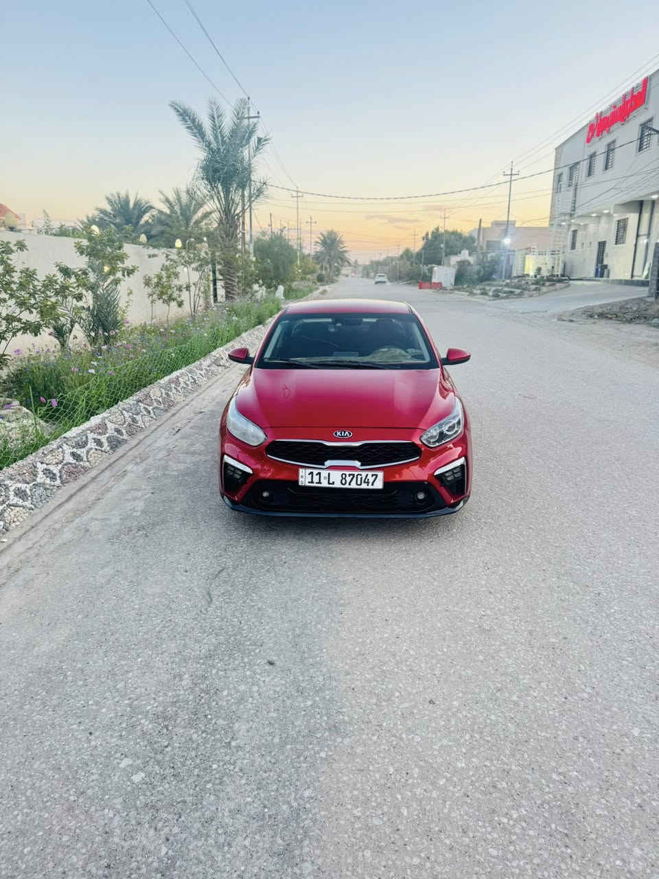سلام عليكم مرخصت لادمن كيا فورتي 2020 رقم بغداد دولي بسمي حادثه جاملغ وبنيد
مكينه 2000 كير AT
سياره جاهز حداديه تبريد ثلج 
السياره ماشيه 90 

السعر.  120 وبيه مجال بسيط 

مكان سياره بابل قرب سيطره لاثار 

***********
