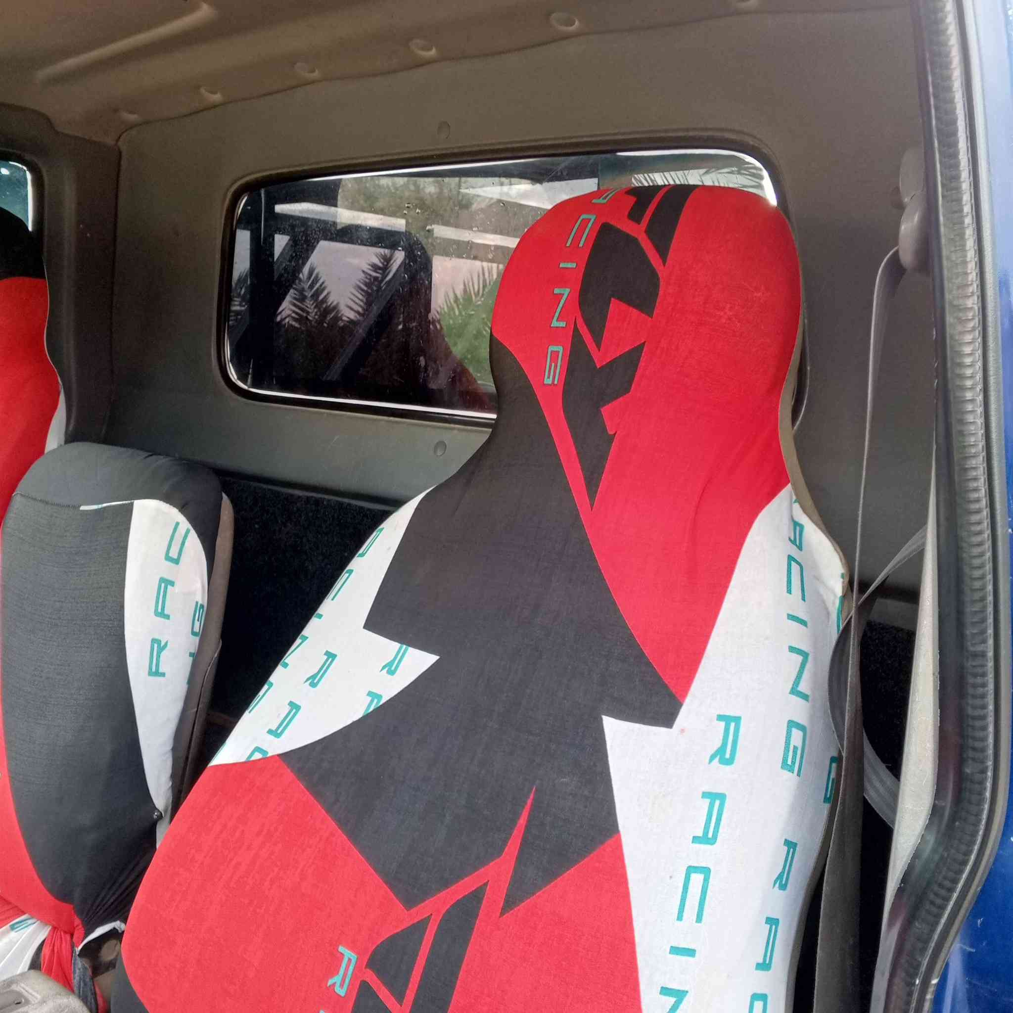 كيه ام عيون مكفولة من الضربه والمعجون من عده راشات صبغ جماليه 2003شاصي مكفول مكينه جديد شرط وكير مشروط الكسن مشروط سنويه 30رقم نكليزي واسط السعر 73المكان النجف قضاء المشخاب ***********
