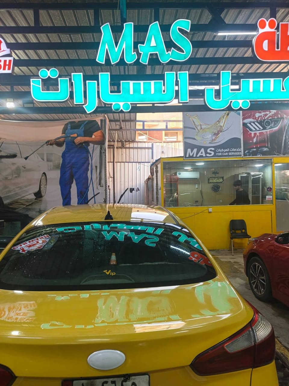 السلام عليكم..مكلف بالنشر 
 كيا فورتي موديل 2014 وارد امريكي حادثهه خلفي نص القبغ مال الصندوك محرك 2000 جي دي اي شادلهه منضومه زنون قبل يومين  تبريدهه ثلج   السياره مابيهه اي نقص وصاحبهه موضف مايشتغل بيهه تكسي للاستفسار حصراً عن طريق هذا الرقم ..
***********
