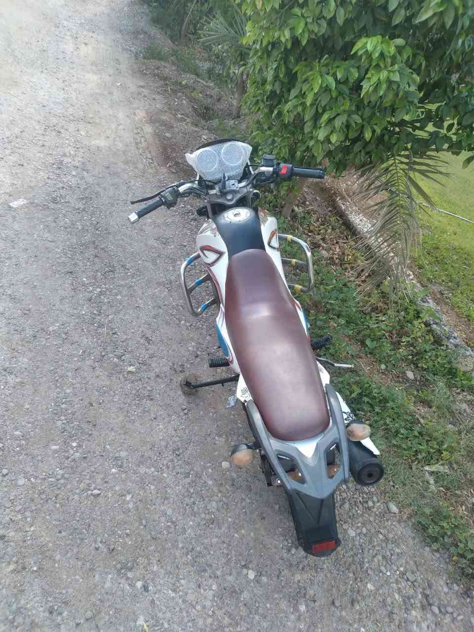 السلام عليكم سنكي موديل 19 كهربائيات شغاله ماكينه لا تنقيص لا تبخير السعر 650 بيها مجال للطيبين دراجه نظيفه ماكينه ما مضروب درنفيس عليها ***********
