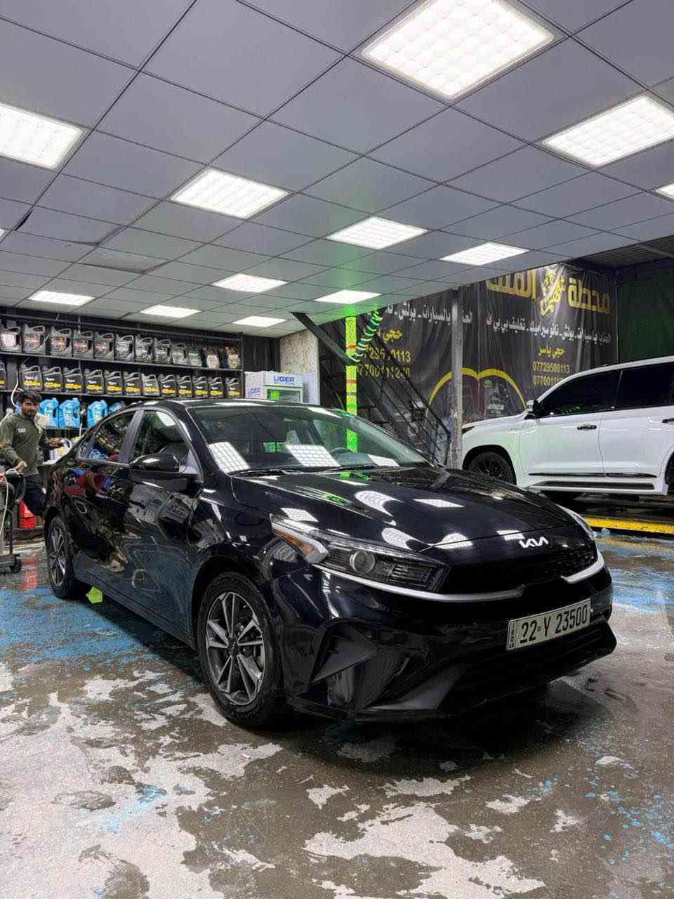 السلام عليكم للبيع 
فورتي موديل 2024 وارد امريكي حادث موضح بالصور 
مواصفات عادية 
جديدة بدون اي نقص 
مكان السيارة بغداد السيدية 
*********** بغداد, العراق
