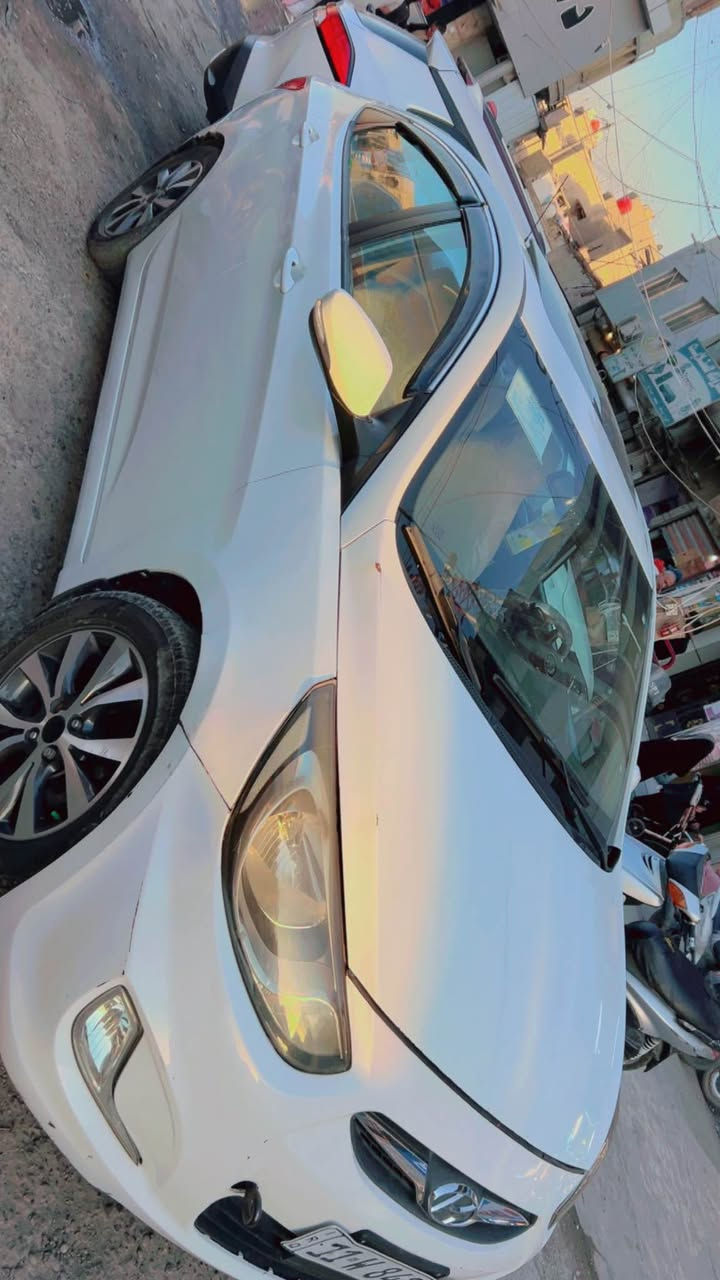 السلام عليكم عندي اكسنت البيع خليجي فول مواصفات موديل ٢٠١٥ بيه حزام فقط جماليه. مكفوله من كص وشواصي ولغود. 
فقط بيه بصبغ حزام . سعر مطلوب ٧٩ ورقه  سياره مابيه اي نقص. موجوده سياره بغداد الحريه *********** بغداد, العراق
