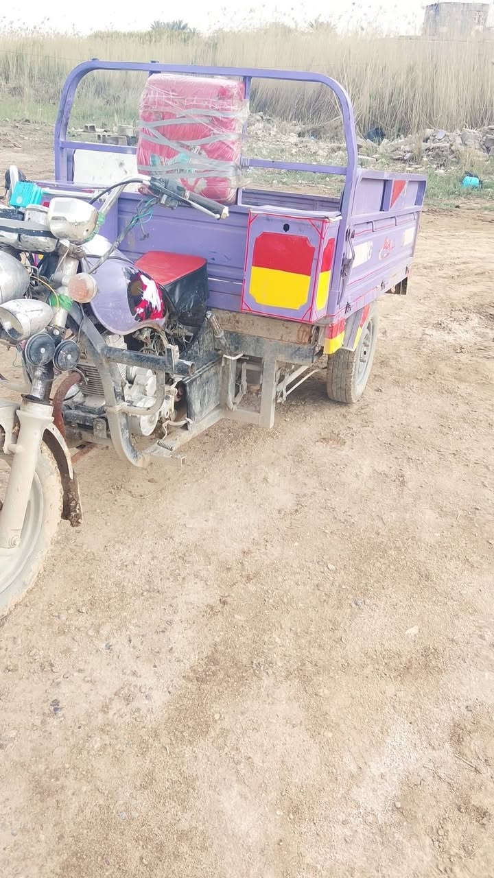 للبيع موديل 20 ولمكينه 24 مكفوله اوراق كلشي بيه شغال سعر 1300 وبيهه مجال ***********
