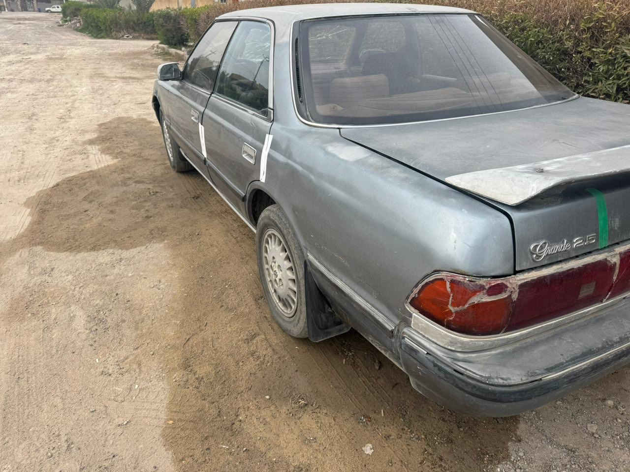 مارك بلاديه بدون صبغ
كير ومحرك شرط محرك 2500
رقم صلاح الدين شرط التحويل 

السعر 22 وبيها مجال 
الشراي يتصل ***********
