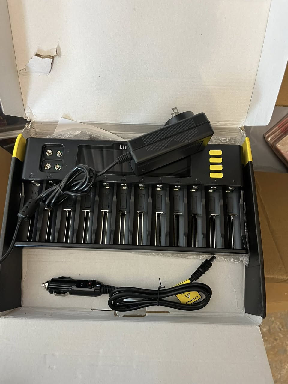 شاحن بطاريات عل كهرباء وعل جداحه مال سياره مزاد اعله سعر ابيع


**إذا كنت صاحب هذا الإعلان وتريد حذفه لأي سبب، رجاءا أرسل رسالة إلى الدعم الفني**