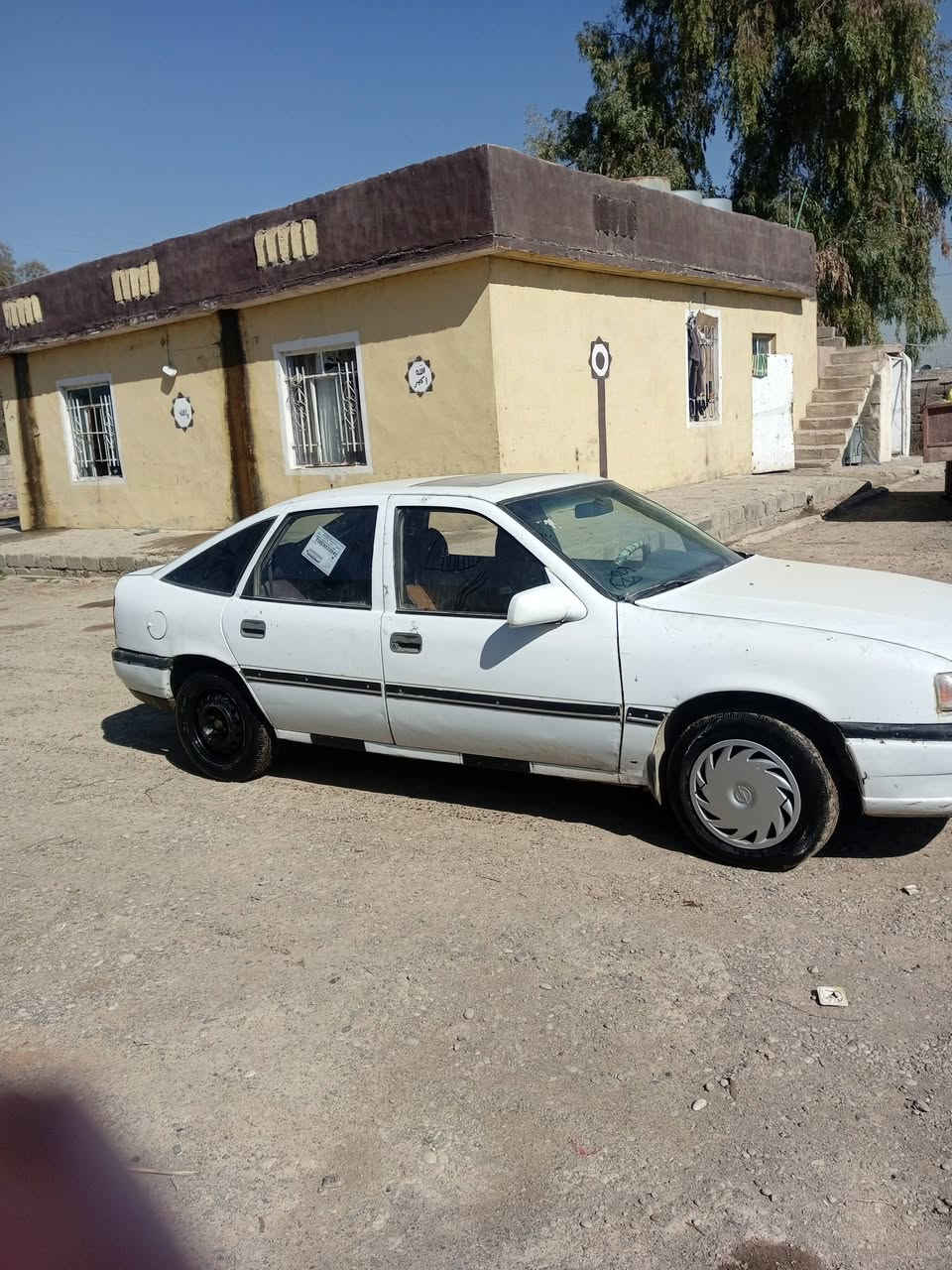 فيكترا للبيع موديل 91 حجم 16 رقم دولي مسطرة تريد تحويل أو وكاله سنوية إلى 2030 السعر30 وبيها مجال علما بيها صبغ حزام كابون بانزين جديد الكتروني الاتصال على هذا الرقم ***********
