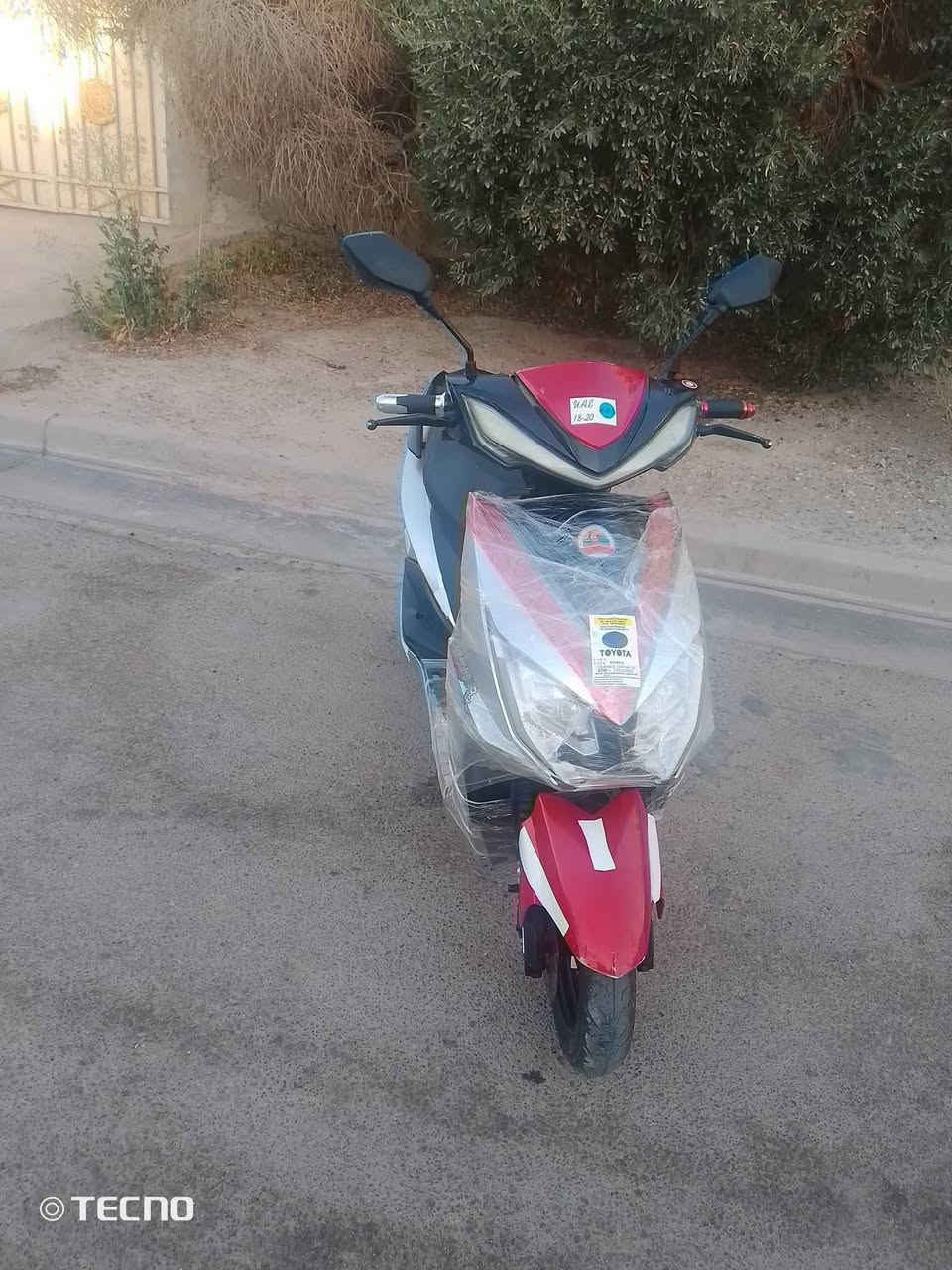 سلام عليكم دراجه شحن للبيع
النوعيه سكنس 
الموديل25
6بطاريات الاكبارجدد قبل سبوعين شادهن ونلي 
نضام بارك 
نضام Rرجوع للخلف 
مثبت سرعه 
لايت عالي وناصي 
اشاير يمنه و يسرى
دبل اشاره 
هورن 
3 سراعات السرعه 70 حقيقي 
جوزه تفصل الناريه 
قفل ستيرن 
تشغيل عن بعد 
انذار ضد السرقه 
سويج + بصمه 
التاير الخلفي مبدل جديد جبلي و التاير المامي جديد 
مكاني بغداد تقاطع النهروان 
السعر 800 و بيه مجال بسيط 
الرقم الاستفسار***********
