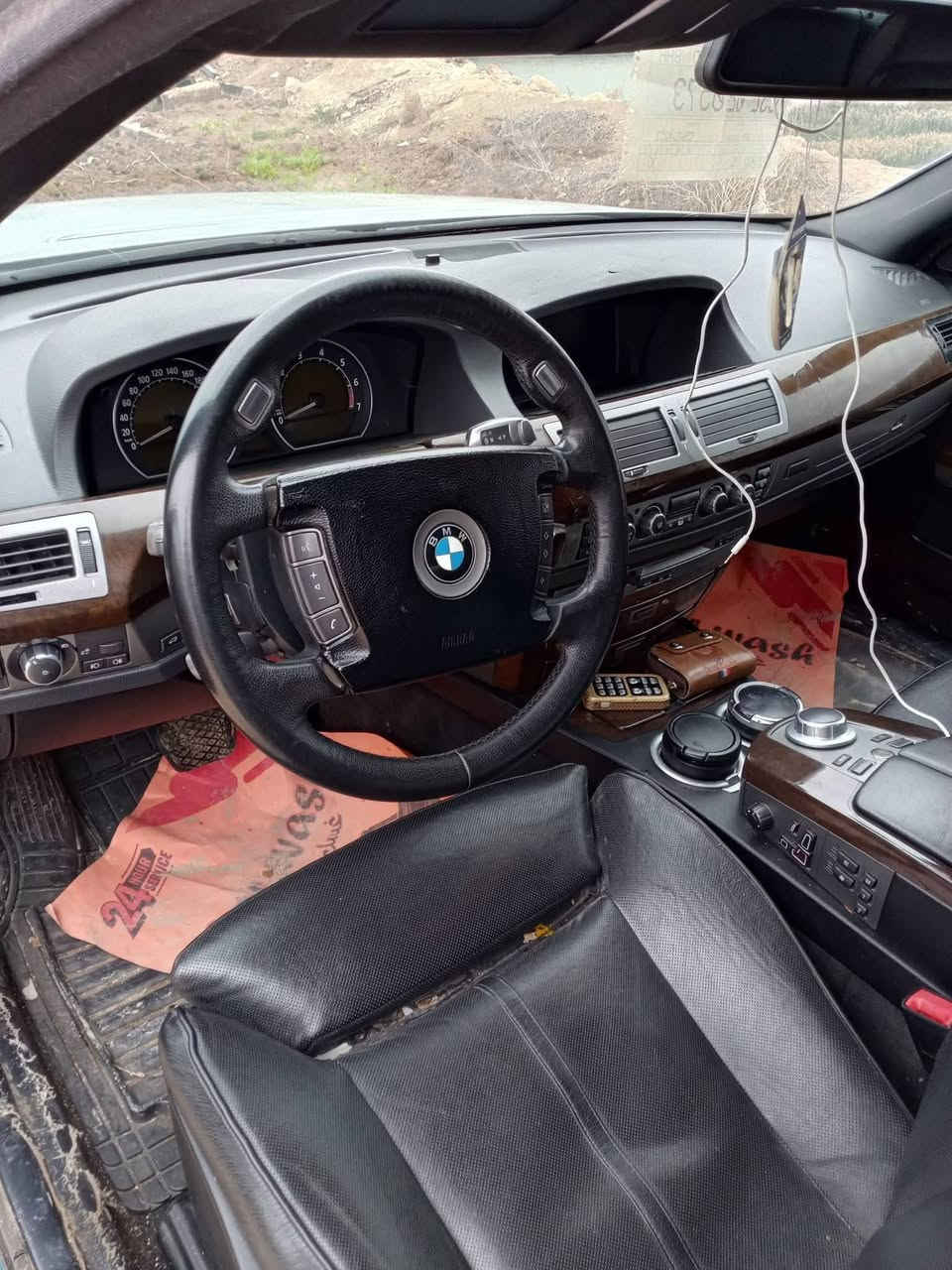 السلام عليكم باخرة ٧٤٥ لبيع السيارة جاهزة من كلشي رقم ادهوك تحويل ثاني يوم مواصفات البآخرة معروفة غنية عن التعريف فول موصفات السعر مناسب ٩٥ لشراي وبيها مجال او مراوس بيم كاسحة نضيفة *********** وأهلا وسهلا
