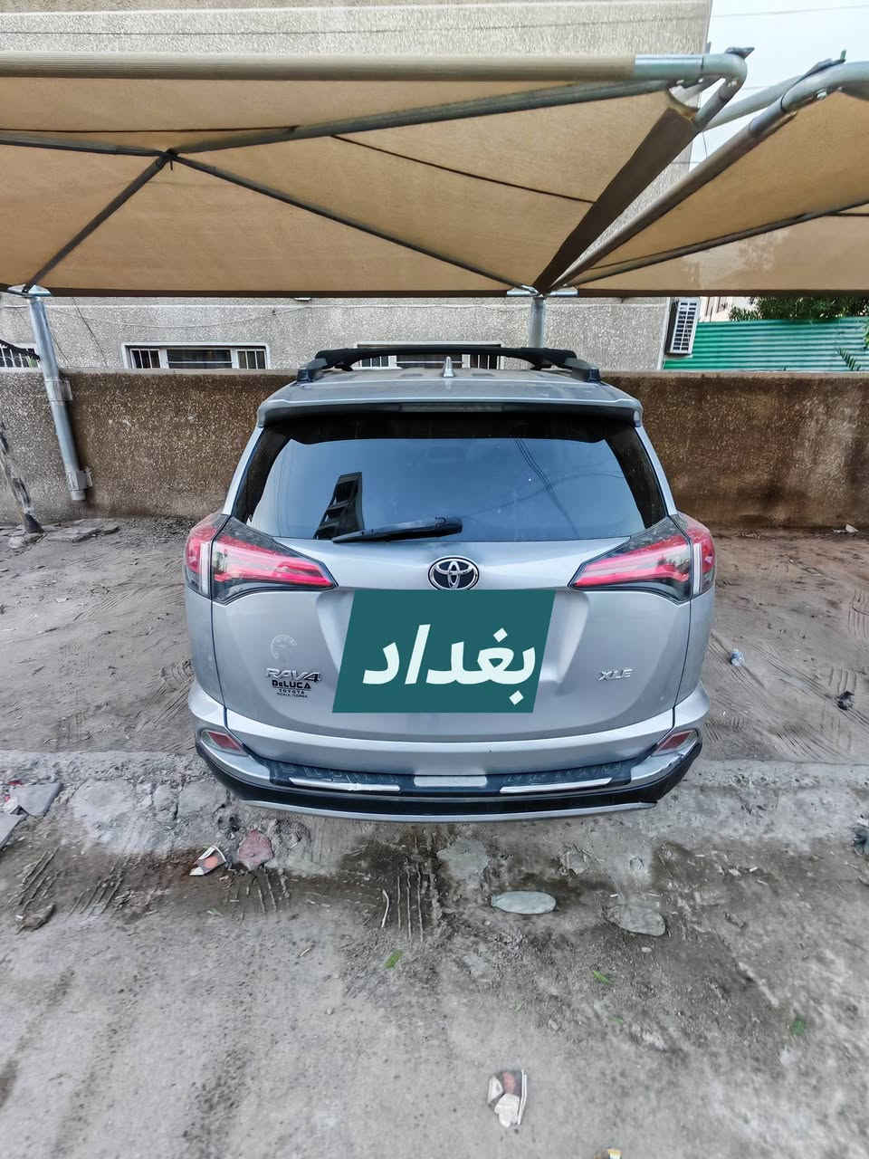 تويوتا راف فور 2018

الفئة: XLE 
رقم اللوحة: بغداد

المميزات:
فتحة سقف
بصمة تشغيل
إشارات بالمراية
جنطة كهرباء
الحالة: الضرر موضح في الصورة

السعر: 160 ورقة مع مجال للتفاوض
الاتصال على الرقم ‏‪***********
