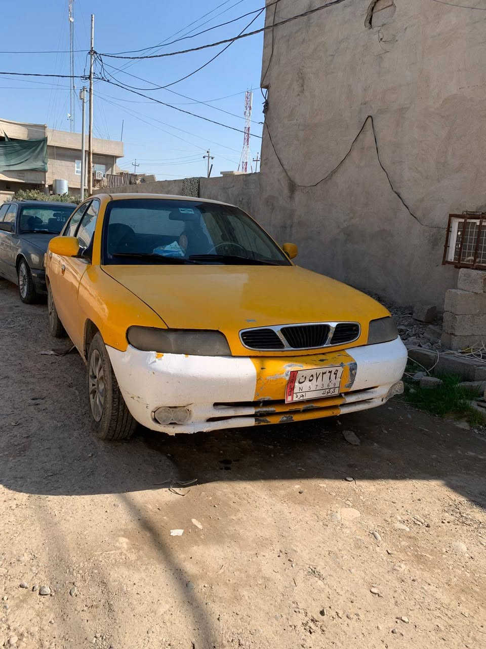 - تكسي كركوك والگلب مرتاح! 😎🚕
يا الله، الصلاة على محمد وال محمد..
شباب عندي هاي "الأميرة" (النوبرة) للبيع، تكسي رقم كركوك.. السيارة مو بس سيارة، هاي "شريكة حياة" بس ما تغثك! 😂
​المواصفات اللي تخليك تنام رغد:
✅ كير ومحرك: شرط الفحص، إذا طلع بيهن شي عيوني إلك.. يشتغلن مثل الساعة السويسرية! ⚙️💎
✅ الكهربائيات: شلع قلع شرط، مو سيارة عبالك "دزني لاند" من كثر ما مريحة ونظيفة! 💡✨
✅ الرقم: كركوك الخير، يعني هيبة وين ما تروح. 🇮🇶
​ملاحظة: السيارة مال بيت ومحافظ عليها، مو مال "شلع وقلع" وتفحيط.. تصعد بيها تحس نفسك صاعد بـ "طيارة" بس تمشي على الگاع. ✈️🚗
​السيارة جاهزة، لا محتاجة برغي ولا محتاجة تروح للمصلح وتسولف وياه.. بس دير بانزين وتوكل على الله. ⛽💪
​السعر: ما نختلف، المشتري الطيب يتصل وما يصير خاطره إلا طيب. 22 وبيها مجال 
​للاستفسار والاتصال: {***********] 📞
​تعال وشوف بعينك، واليشتري ميهفت! 😉
