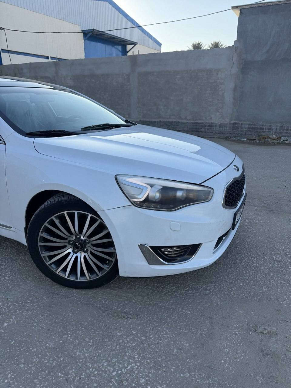 كيا كادينزا
موديل 2014 خليجي شكل ال 15
محرك 3500– 6 سلندر 
رقم اربيل الجديد 
مكفوله فقط  قبق جنطه صبغ موكله 
السيارة جاهزة من كلشي بدون اي نقص 
المواصفات✅ فول لفول
-تشغيل بصمة مع بصمة الابواب الامامية
داخل VIP 
-انارة بالمرايات والابواب الامامية
-كاميرا وحساسات خلفية
-بردة خلفية متحركة
-تبريد قطعتين
-تخم تاير جديد
-كشنات كهربائية جلد تدفئه
-لد امامي وخلفي
-تحكم كامل بالستيرن
-شفتات ستيرن رياضي
-نظام ترحيب 
-سماعات انفنتي 12 سماعة
-اشاير مري+شفط+مري اوتو مع البك 
وباقي مواصفات الكادينزا معروفه
**اخوان بل عافيه ع ياخذه السياره 
السياره جديده ومابيه اي عيب او نقص
السعر 138وبيه مجال شي بصيط  
العنوان بابل *********** واتساب
***********
