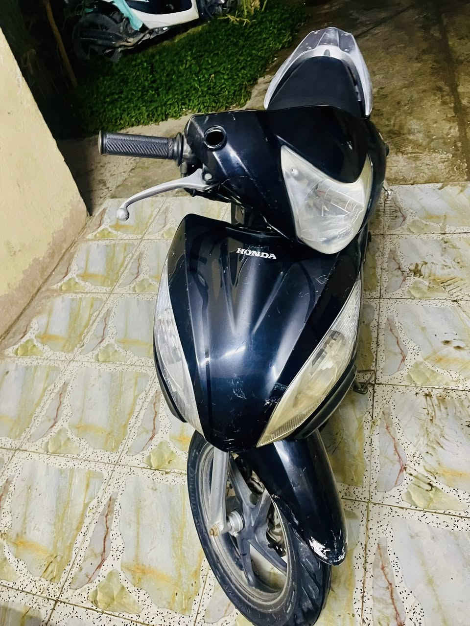 سلام عليكم دراجه ديو نضيفه كامله امكمله  نكره سلف تعال اوشوف اداريك بال سعر    السعر 550  بي مجال.   ***********
