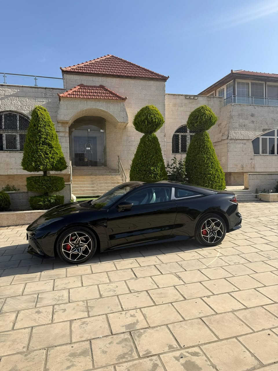 للبيع نيتا GT 2023 🔥
دفع رباعي AWD / فورويل ⚡️
ممشى 12 الف 
فحص كامل 

🔥 سعر20,900 🔥
سيارة تجمع بين الفخامة والقوة والتكنولوجيا بشكل يخطف الأنظار 😮‍💨
أداء رياضي وتسارع مجنون يخليك تحس بكل دعسة!

🚀 قوة تصل إلى 462 حصان
🚀 تسارع 0-100 خلال 3.7 ثواني تقريباً
🚀 مدى كهربائي ممتاز يوصل حوالي 580 كم
🚀 تصميم رياضي كوبيه بابين
🚀 شاشة وتقنيات حديثة وداخلية فخمة
🚀 ثبات عالي وتحكم خرافي مع نظام الدفع الرباعي

السيارة ملفتة بكل مكان، واللون الأسود مع شكل الـ GT يعطي هيبة وفخامة على الشارع 🔥
التواصل 0779262687


**إذا كنت صاحب هذا الإعلان وتريد حذفه لأي سبب، رجاءا أرسل رسالة إلى الدعم الفني**