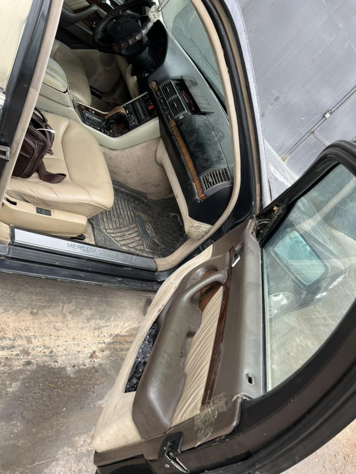 سلام عليكم عندي شبح 320 بلاديه اريد مراوس ب
هذا رقمي يراسلني وادزله تفاصيل سياره كامله
***********
