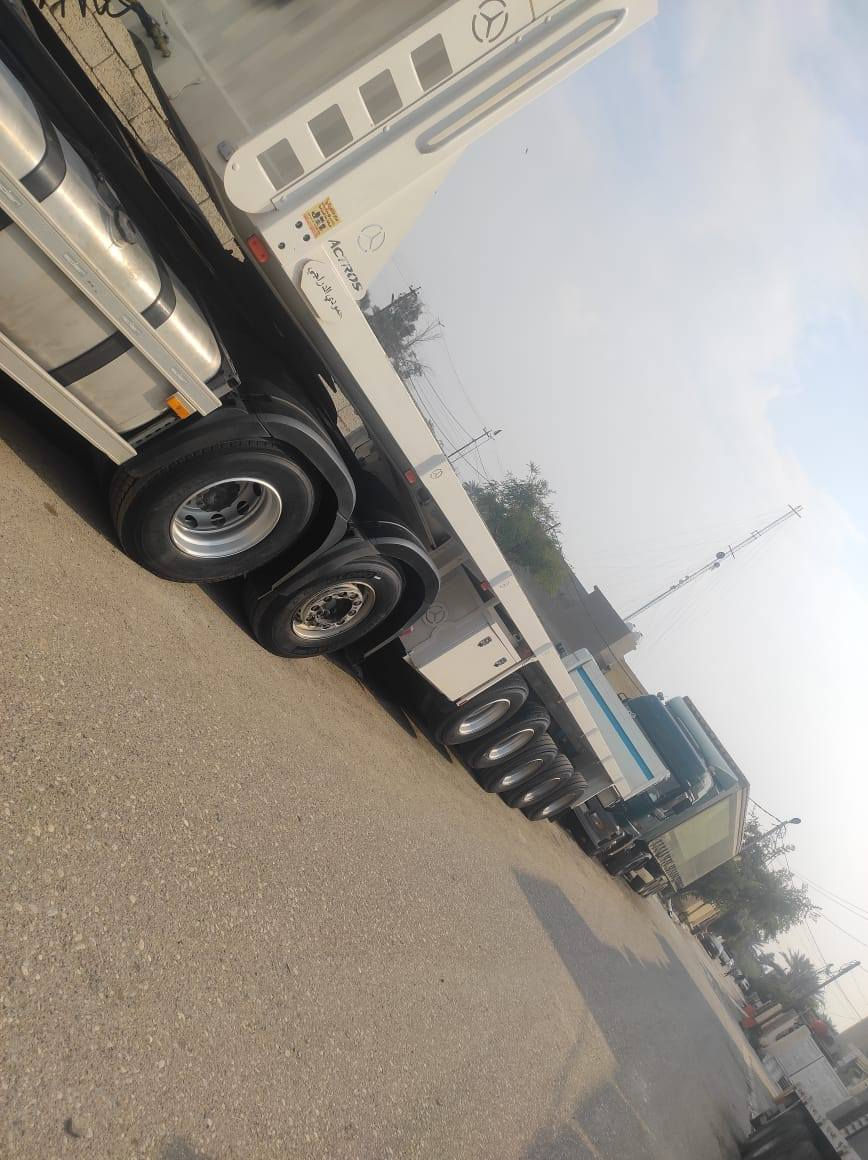 سلام عليكم شباب عربانه للبيع جديد كلش تخم تاير جديد عربانه مكفول كفاله عامه من كلشي موديل 2025 فصل وربط سليمانيه للستفسار ***********
