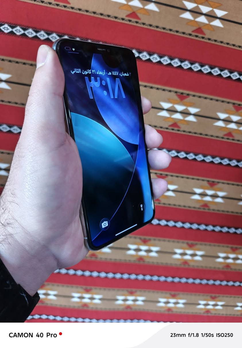 ايفون ١١ برو ماكس
ذاكره ٦٤
بطاريه ٧٨
نموذج M
تك سيم
كلو شغال فقط نقطه سوده بل شاشه مامئثره باي شي
مامستبدل بي شي 
السعر ٢٢٠ الف 
***********
***********
