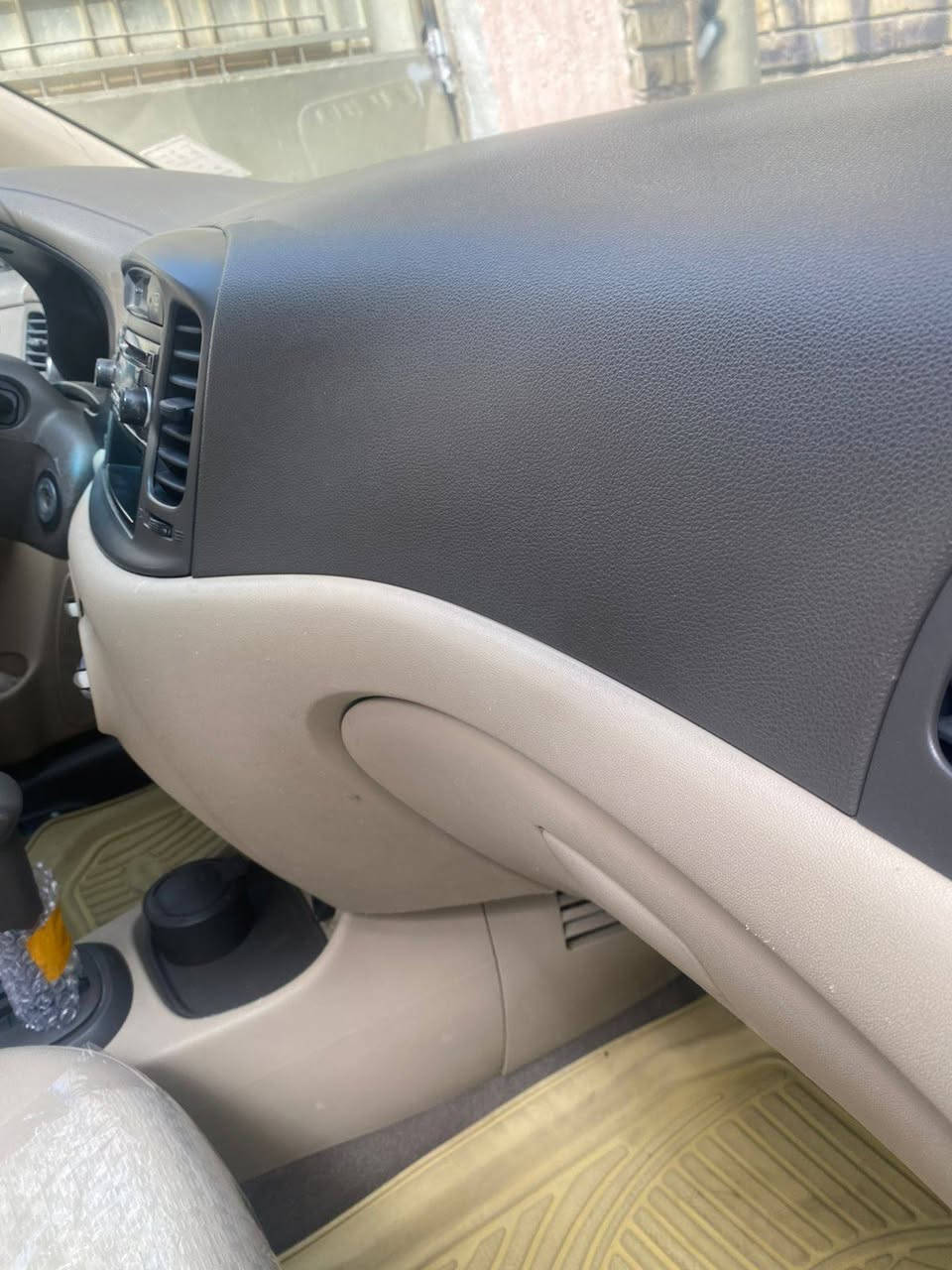 السلام عليكم اكسنت موديل 2010 مقفوله منطقه وصبغ ماشي 98 سبيع المنازل تخم تيار جديده سياره باسمي رقم جديد رقم بغداد ماكينه 1600 جير ومكينه جديد على وضعي الشركه السعر 105 وبيها مجال بسيط شراي اتصل ***********
