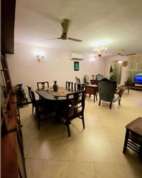 الجادرية شارع باربي • دار تجاري • ٢٠٠م