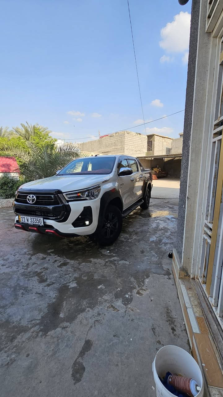 سلام عليكم 
تيوتا هايلوكس 
2023 ست سلندر / 
فول مواصفات 
دبل سنتر لوك 
تبريد قطعتين 
حساس امامي خلفي 
شاشه كبيره 
كشنات تبريد 
نضام ايكو قتصادي 
مري شفط 
سياره نظيفه كلش 
سبير منازل 
تايرات جدد 
رقم بغداد 
ماشيه ٧١ الف 
تحويل ثاني يوم 
مكاني كربلاء 
السعر ٣٥٠ وبيها مجال 
الاستفسار 
***********
