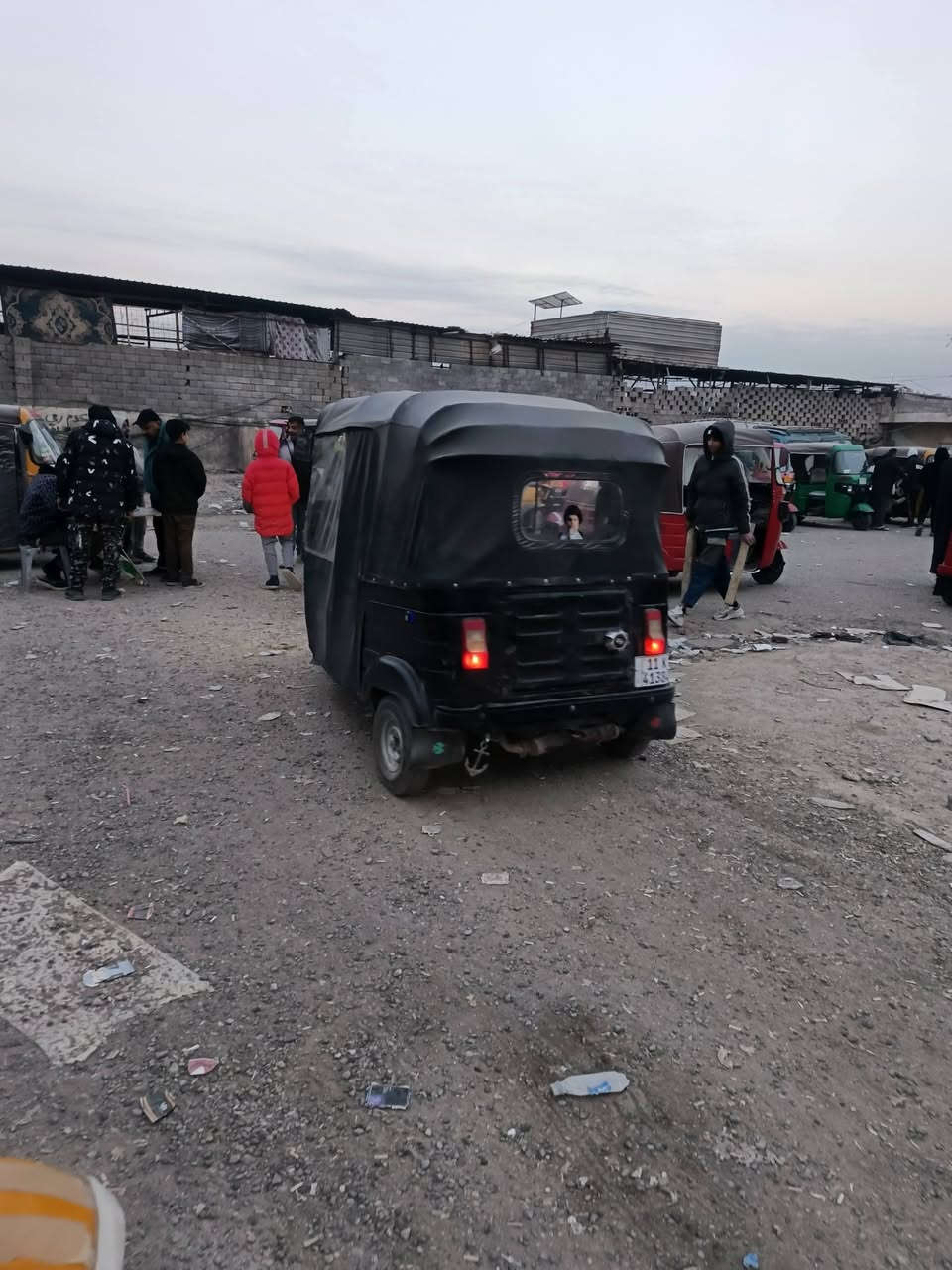 سلام عليكم تكتك موديل ١٦رقم أو سنويه تحويل ثاني يوم مكاني بغداد مدينت صدر الحميديه سعر ٣٩٠٠او بيه مجال حك جيه   تكتك كهربايات كل نقص مابيه كبل لشارع ***********
