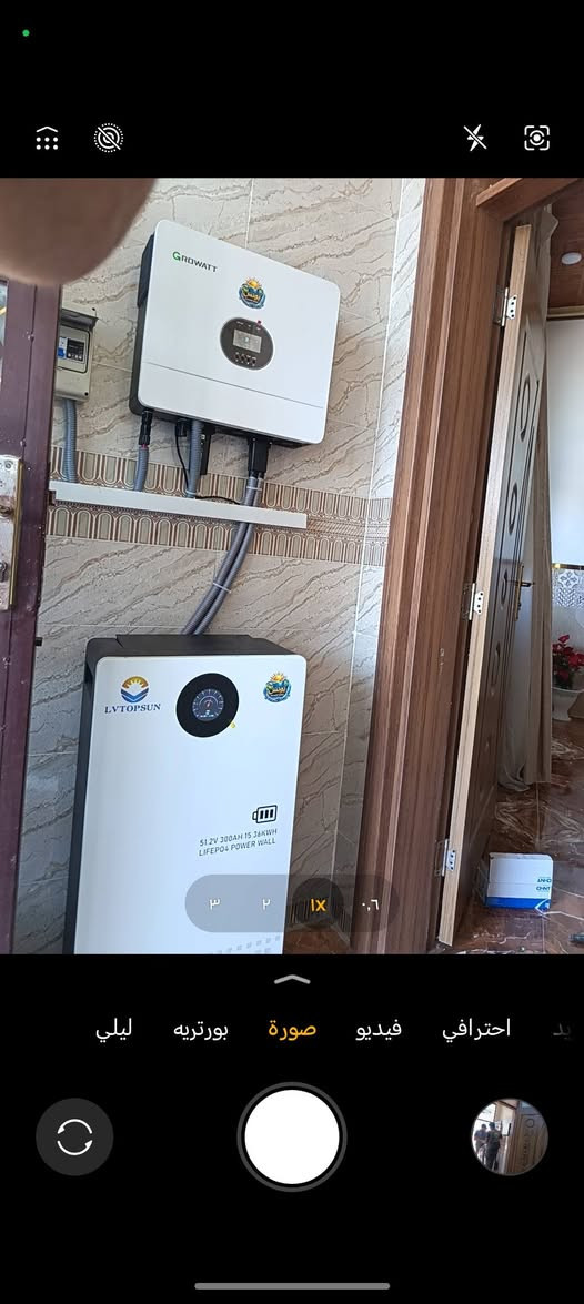 ☀️ الـكـهـربـاء مـا تـقـطـع بـعـد.. لـيـل ونـهـار! ☀️
​يونس للطاقة الشمسية يُهني أهلنا الغوالي في قضاء الخالص، وتحديداً في منطقة الغوالبة، بتشغيل منظومة الطاقة الشمسية الحديثة والمتكاملة لتوفير راحة بال تامة واستقرار كامل للكهرباء.
​🔋 مواصفات المنظومة العملاقة:
​تم تجهيز المنزل بأحدث التقنيات العالمية لضمان أعلى كفاءة واستمرارية:
​العاكس (Inverter): كرواط (Growatt) بقدرة 6.2 كيلو واط الذكي.
​البطارية: LVTopsun بسعة ضخمة 16k لتخزين يدوم طويلًا.
​الألواح: 8 ألواح من شركة جينكو (Jinko) العالمية بقدرة 620 واط للوح الواحد.
​النتيجة: تجهيز المنزل بـ 16 أمبير كاملة (ليلي ونهاري) وبدون انقطاع!
​💡 وداعاً للمولدات وأهلاً بالطاقة النظيفة والمجانية من رب العالمين!
​📍 تفضلوا بزيارتنا:
​في خدمتكم دائماً لتقديم أفضل الاستشارات والمنظومات التي تناسب احتياجاتكم.
​العنوان: ديالى - بعقوبة - التحرير - مقابل قيادة شرطة ديالى.
​📞 للاستفسار أو التواصل (اتصال + واتساب):
​رقم الهاتف: ***********
​يونس للطاقة الشمسية.. خيارك الأول لمستقبلٍ مضيء!
