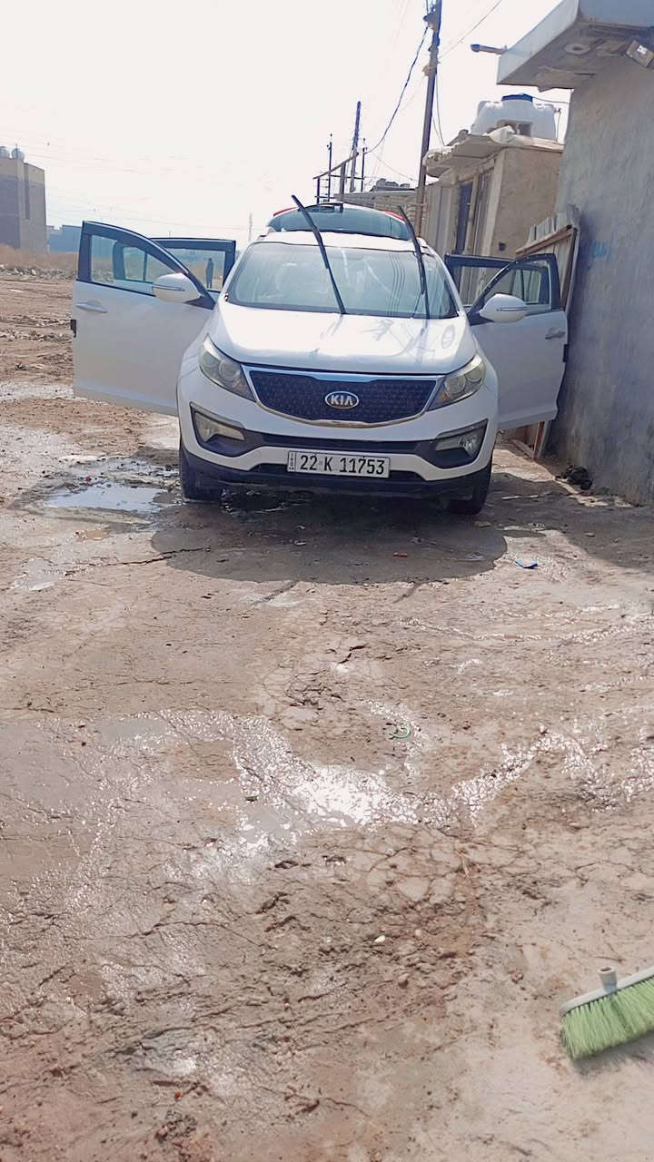 سلام عليكم ورحمه الله وبركاته سبورتج للبيع 2011سيارة نضيفة سعر 115وبيهة مجال مكان الشعب نهايت الفورتات رقم***********
