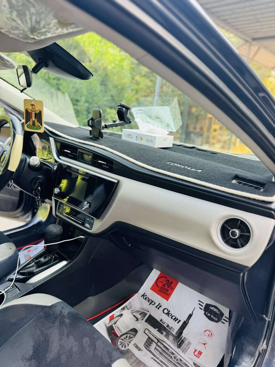 السلام عليكم كورلا 2018 وارد أمريكي LE محرك 1800ماشيه 85 السعر 145 وبيه مجال لشراي رقم صاحب سياره ‭ ‭٠٧٩٠ ٢٣٩ ٠٧٨٥‬
