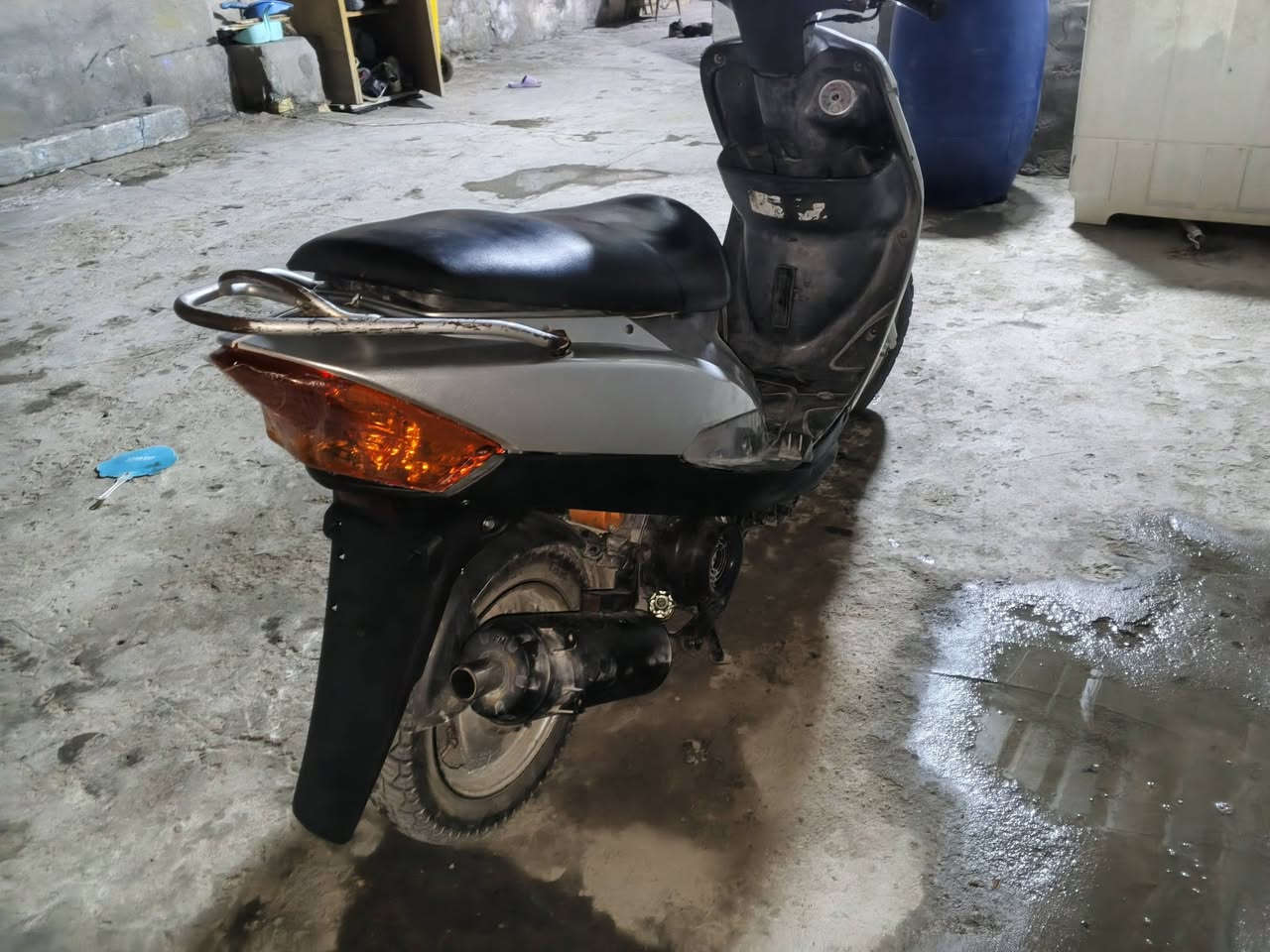 السلام وعليكم ماكس قجمة للبيع يرادلهة كلجات وكلوبات
كفرات تجارية محركهة نضيف مكاني البصرة المعقل 
السعر:550 
للتواصل ***********
