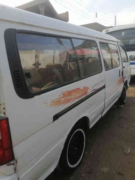 السلام عليكم عندي فتون موديل 2010 سياره جاهزه   مكينه جديده لا تنقيص ولااتبخير كير جديد حداديه نظيفه باتري جديد مطلوب بس 230الف المرور هيئه سنويتها نافذه لغاية 2021 سعر 27 ورقة بيها مجال قليل وهذا رقمي *********** مكاني لحله ابو غرق
