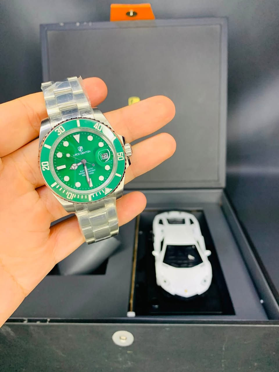 صباح الخير كلهن اصليات وكالة الاسعار من 35-300$ للاستفسار راسل الصفحة او الرقم ***********
