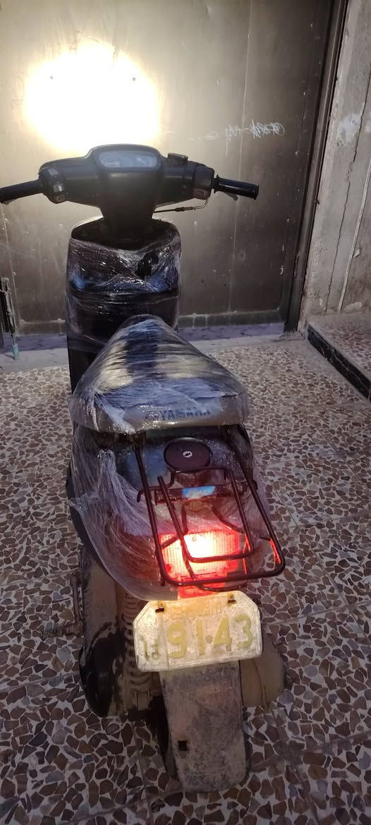 السلام عليكم ماطور بوتين للبيع ما معمر شاصي نضيف كل شي شغال مثل ما موضوح بصوره واينمر شغال مكاني موصل الرشيديه السعر 250 وبيها مجال لتواصل رقم الهاتف ***********                                                 ***********
