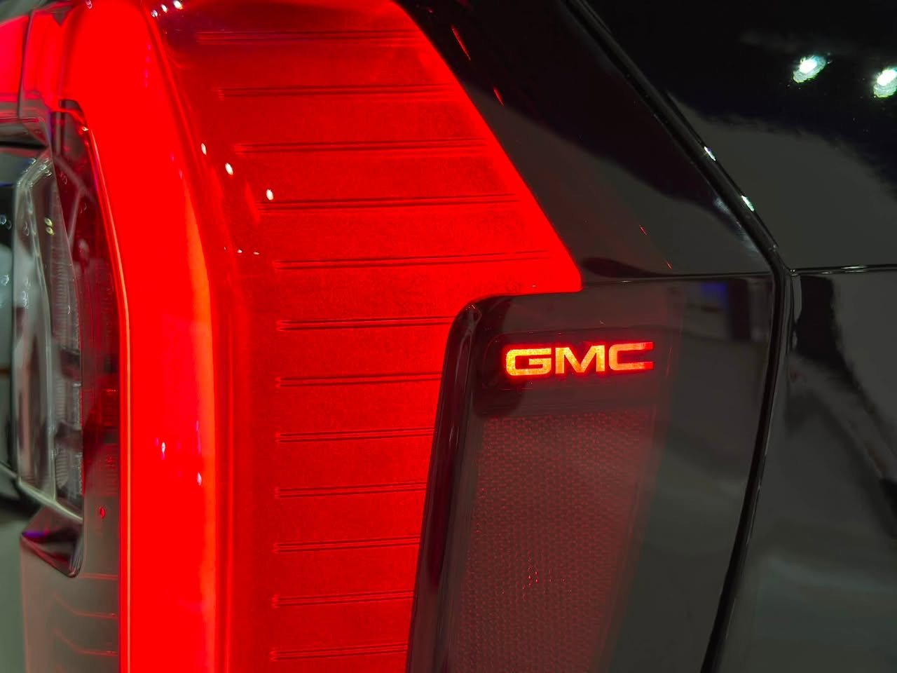GMC Denali 2025 
وارد : استلام شركة المنصور 
موديل : 2025 
المسافة المقطوعة : 11000 كم 
حجم المحرك : 8 سلندر 
بانوراما - سلايد - كشن هزاز - كاميرا 360 - رادارات - حساسات - كشنات سياحية - دوسة كهربائي - ثلاجة - كاميرا بالمرايه - كشنات كهرباء - ……………… 
السيارة تجي  فول فول مواصفات أعلى مواصفات بيها 
السيارة مرقمة و جاهزة 
كامل مغلفة PPF و بيها موافقة تضليل بنسبة 80% و ضمان شركة المنصور و عندك صيانة مجانية بالشركة 
مكان السيارة سليمانية 
و بأرخص سعر متلكى اهيجي سعر و بهل نضافة بالعراق كله 
السعر : 825$ 
للاستفسار: ***********
———————————————————————————
GMC DENALI 2025 
سفری شەریکەی مەنصور
مودێل :2025 
ماوەی رۆشتن :11000 کم
قەبارەی بزوێنەر: 8 بستۆن 
پانۆراما سڵاید ـ کوشن هەزاز ـ کامێرا360 ـ  راداری 360 - سەلاجەـ کوشن VIP - دۆسە کارەبایی ............
بەرزترین مواصەفاتە فول فولە 
زەمانی شەریکەی مەنصور و سێرڤسی بێ بەرامبەر 
سەیارەکە بە کاملی PPF کراوە و موافەقەی جام رەشی بە رێژەی 80% هەیە
بە هەرزانترین نرخ لە هەموو بازار
نرخ : 825$ 
بۆ پەیوەندی : ***********
