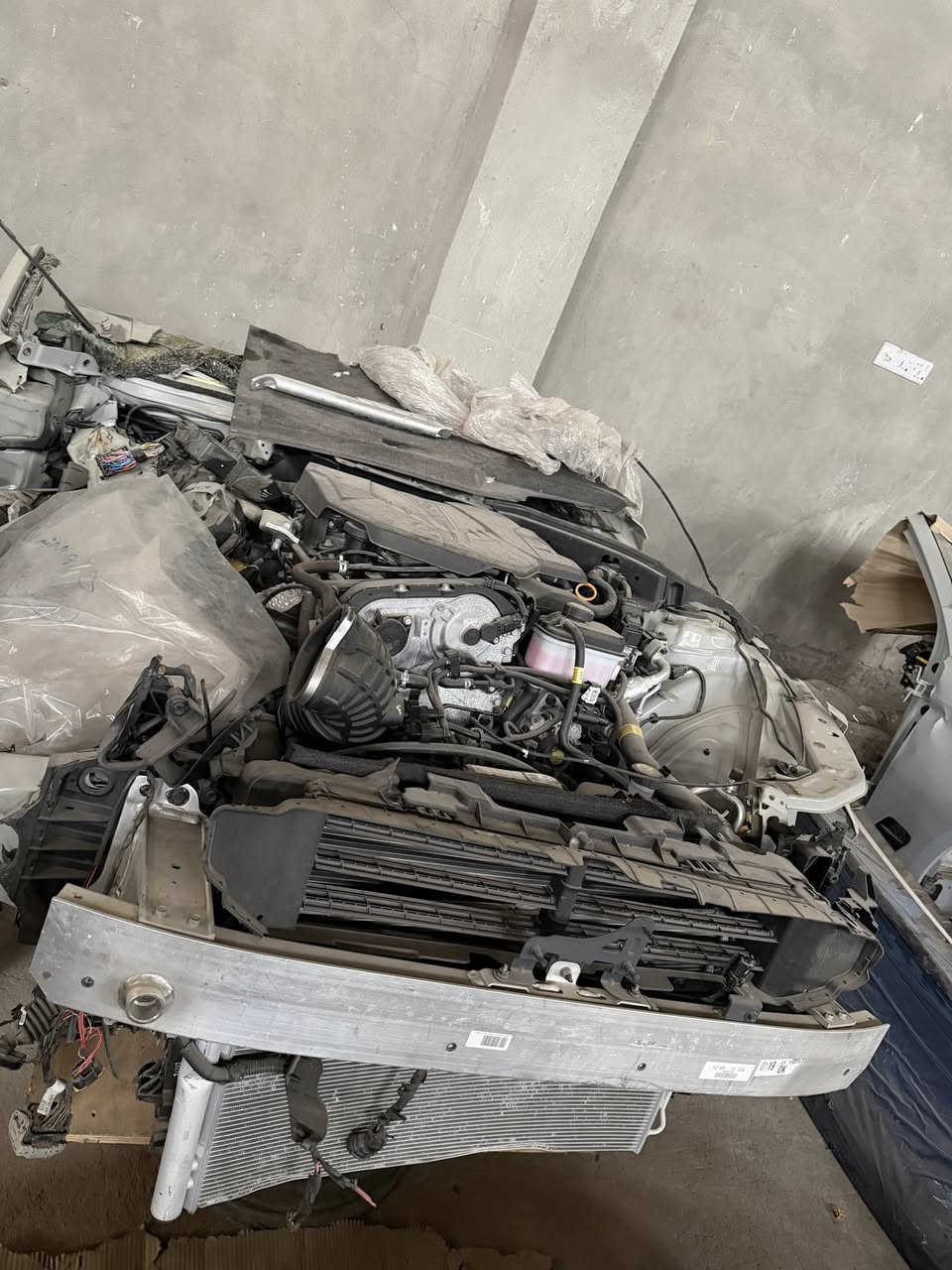 السلام عليكم شباب
متوفر جميع قطع غيار جنيسس امريكي حصرا 

***********
