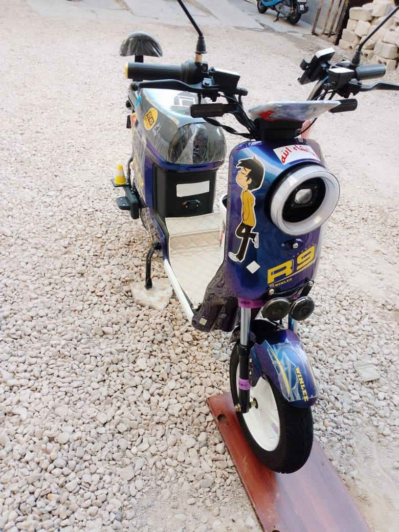 السلام عليكم دراجه للبيع ب 500 وبيها مجال***********
