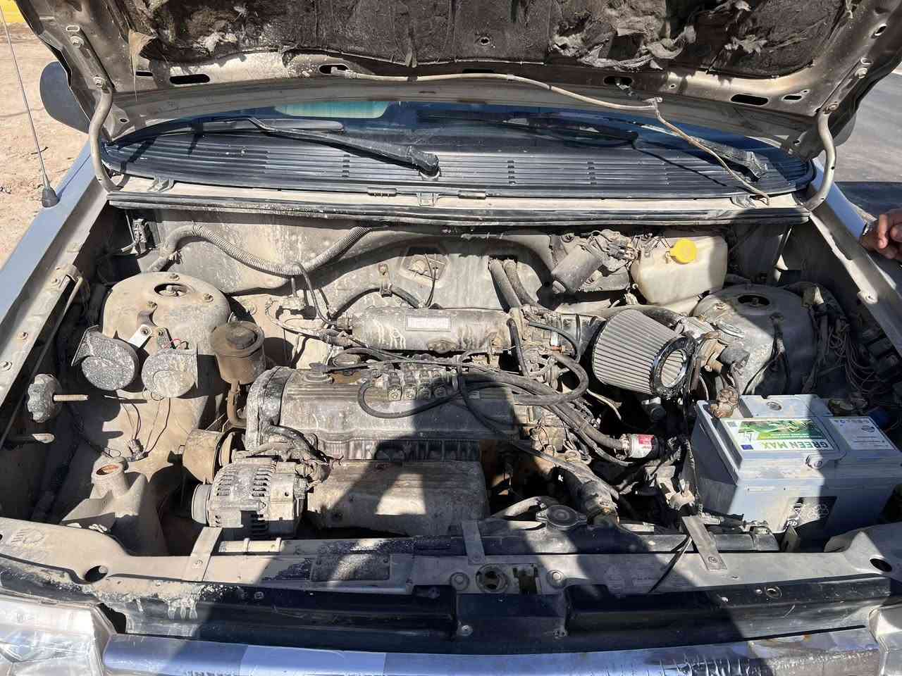 سلام عليكم
كلايزر للبيع موديل 1994 رقم بغداد وكاله باسمي مصبوغه جماليه بدون ضربه مكينه وكير محور كامري كهربائيات كلها شغاله منضومة غاز ايطاليه تايرات نص عمر مكاني بديوانيه.  السعر52 وبيها مجال للاستفسار ***********
