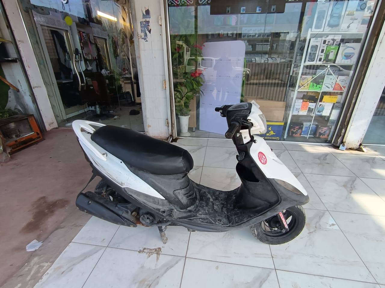 ماكس عدله للبيع مكفوله كفاله عامه المكان بغداد  حي البتول قرب العبيدي السعر 575 رقم  +964 776 215 8412
