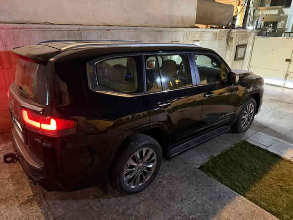 سلام عليكم 
لاندكروز 2024 

Vx لمتد بلاك ادشن سازز

ماشيه ١١ الف بحاله الوكاله بعدهه بلضمان 

مكفوله كفاله عامه 

مغلفه ppf بلكامل 

للاستفسار ***********

بغداد المنصور
