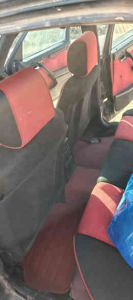 السلام عليكم
مارسدس سي 202 تخم مازدات تخم سكنات + تخم تاير+ كهربايات عايزها ترتيبات خفيفات 
للاتصال//***********
//***********
