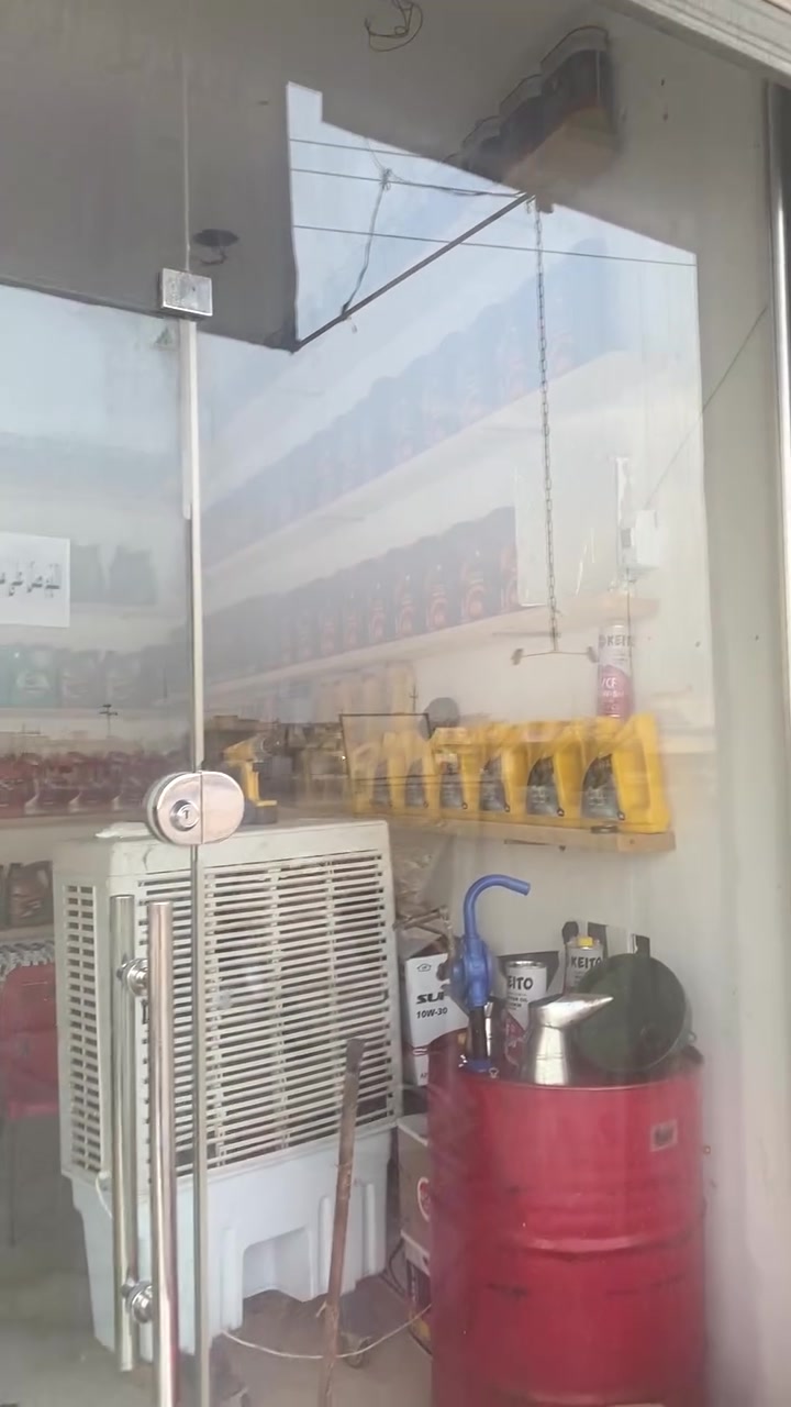 سلام عليكم باب جام البيع نضافه 90/100 مكاني ميسان العماره السعر مناسب ***********

