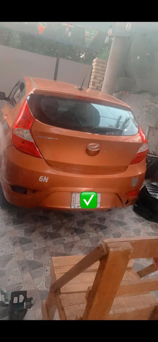 اكسنت هاشباك موديل 2017
وارد امريكي محرك 1600 جي دي أي . لون مشمشي . 
الحادث بابيين جانب الصدر ومبدلات غيرهة ماكو . 
المواصفات ..
١. تحكم ستيرن 
٢. نظام ايكو 
٣. ثلاث سرعات 
٤. مانع انزلاق 
ماشية ٩١ الف حقيقي 
للأستفسار الاتصال على الرقم ***********
