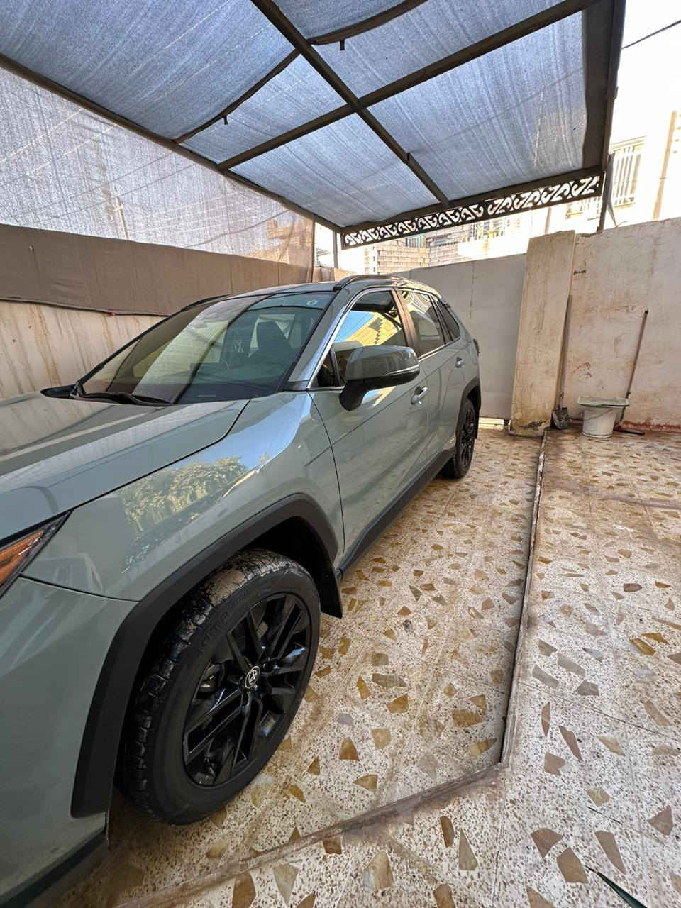 السلام عليكم
‏تويوتا راف فور 2023 بدووون إرباك بدون تبديل اي قطعه
‏رقم بغداد بأسمي الجديد مع هزة جديدة
اللون : سمنتي
‏المواصفات :xle
‏رادار امامي وخلفي وجانبي( تحذير تصادم وتوقف) / كامرة خلفية دوارة/ شاشة كبيرة/ اللايتات ليد بلادي / كروز سرعة / مود درايف ( سبورت- نورمال- ايكو) / هاند بريك بصمة/ اوتو هولد / ابل كار بلي واندويد اوتو/ تبريد قطعتين/فتحه /دفع رباعي 
‏ السيارة ماشية 37 الف
‏🌹كير محرك صدر تبريد كهربائي كلهن مكفولات 🌹
⛄مكان السيارة سامراء ⛄
‏((( السعر 240  ))).
رقم الهاتف 
***********
‏..... تحياتي للجميع و رمضان كريم 
إن شاءالله 🌹 ❤️ 🌹 
‏                       
‏
‏
